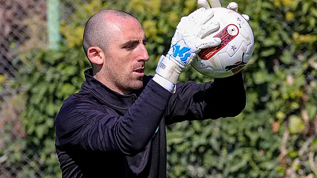 
Özgökçen: Bernardoni ile sıkıntı yok