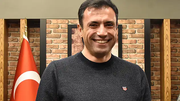 Özgökçen'den taraftara forma jesti 