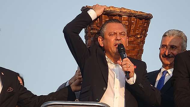 Özgür Özel: Bir gün devlet milletin karşısına dizilirse, orada devlet değil millet kazanır 
