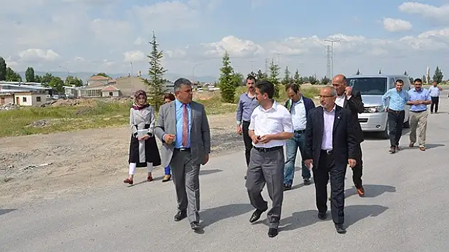 Özgüven, saha çalışmalarını yerinde inceledi
