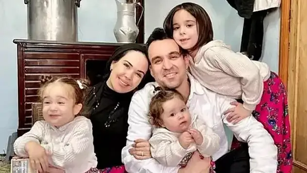 Özlem Öz ve kocasının soba önünde pozu sosyal medyanın diline düştü! 'Tamam tamam fakirsiniz'