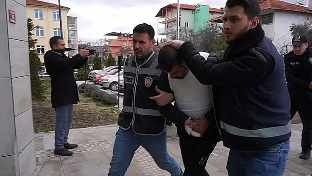 Özlem Şımarık cinayetinde gergin duruşma: Sanıklar birbirine girdi
