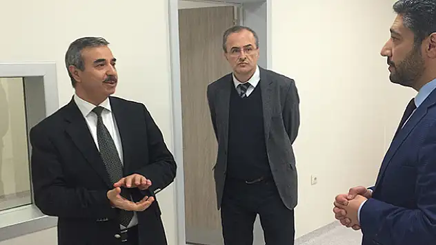 Öznavruz Kulu Devlet Hastanesi ek binasın inceledi