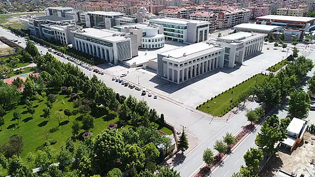 Öztürk: 'Çağın İhtiyacı: İslam Ekonomisi ve Finans'