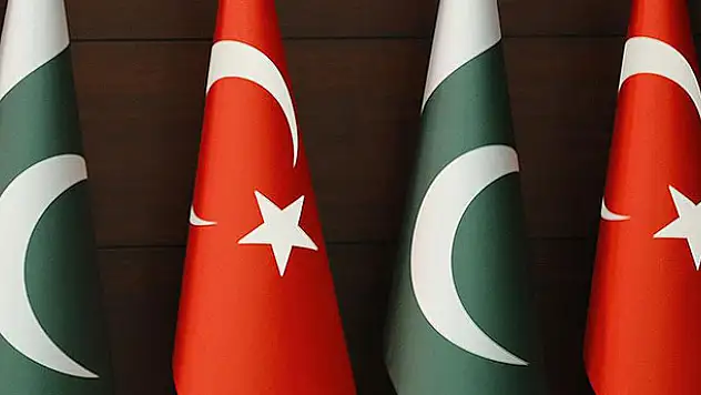 Pakistan'dan Türkiye'ye destek