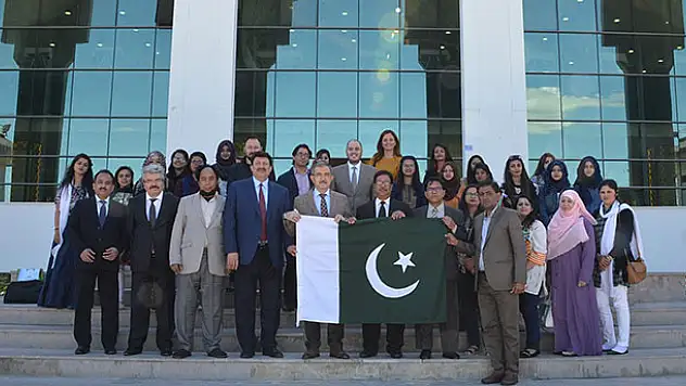 Pakistanlı öğrencilerden, Selçuk Üniversitesi'ne ziyaret