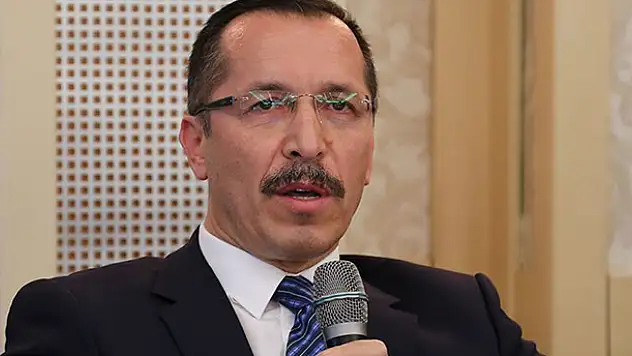 Pamukkale Üniversitesi Rektörü Hüseyin Bağ görevinden uzaklaştırıldı