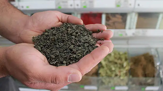 Pandemi sürecinde alınan kilolara bitki çaylı çözüm arayışı