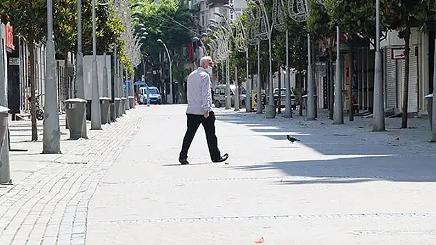 Pandemide pazar günü yasağı son kez uygulanıyor

