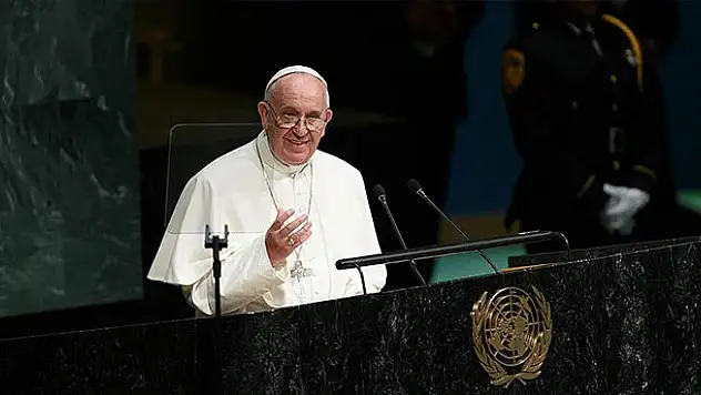 Papa Francis BM ziyareti çerçevesinde Genel Kurul'a hitap etti