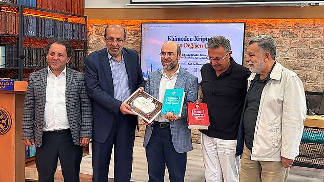 Paranın dijital dönüşümü Konya'da gündeme geldi