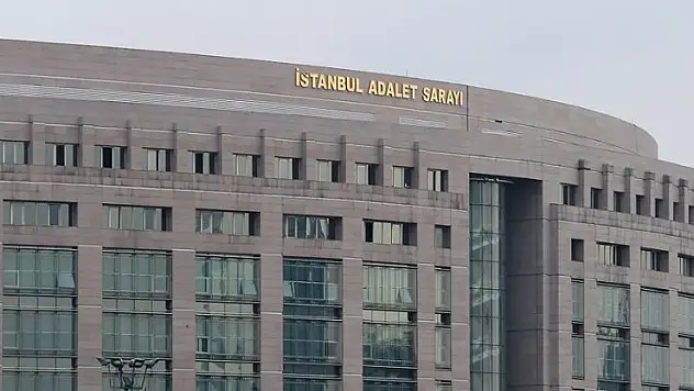 Paravan şirketler üzerinden yasa dışı gelirleri akladıkları iddiasıyla yakalanan 38 zanlı adliyede
