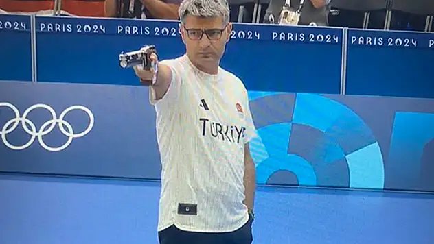 Paris 2024'te gümüş madalya alan Yusuf Dikeç dünya gündeminde!

