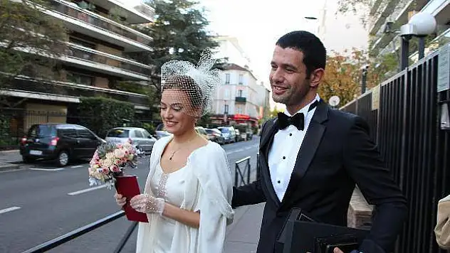 Paris'te evlendiler Hiç romantik değil