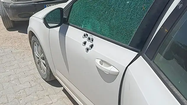 Park halinde araç kurşunlandı