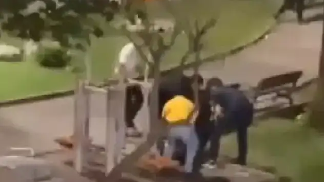 Parkta alacak verecek cinayeti! 1 kişi hayatını kaybetti
