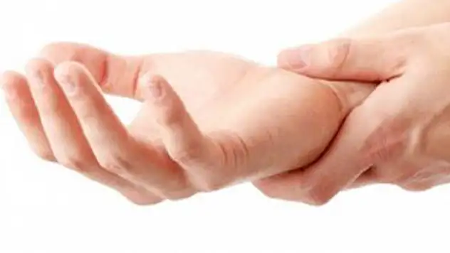 Parmaklardaki uyuşma hastalık habercisi olabilir