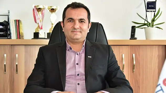 Pazarcı: Gazeteciler her zaman devletimizin ve milletimizin yanında yer almaktadırlar