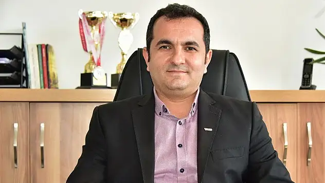 Pazarcı: Gazeteciler her zaman devletimizin ve milletimizin yanında yer almaktadırlar