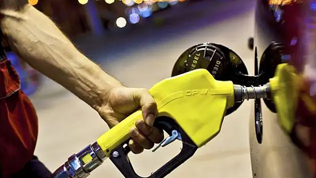 Pazartesi motorinde salı benzinde indirim geliyor