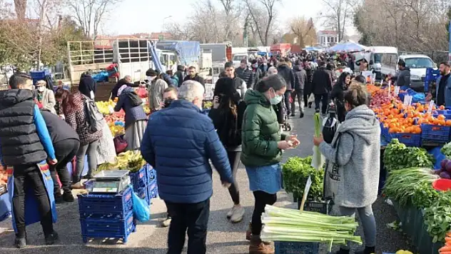 PCR testi kalktı, Bulgaristan'dan Edirne'ye akın ettiler
