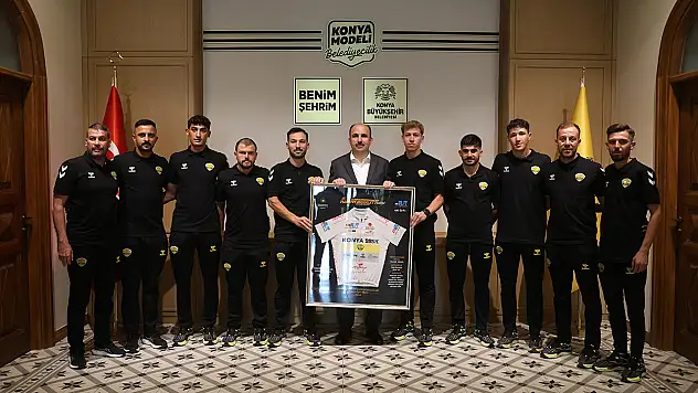 Pedallardan Başkan Altay'a ziyaret