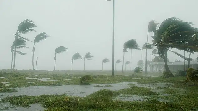 Pekin'de soğuk hava yaşamı olumsuz etkiledi