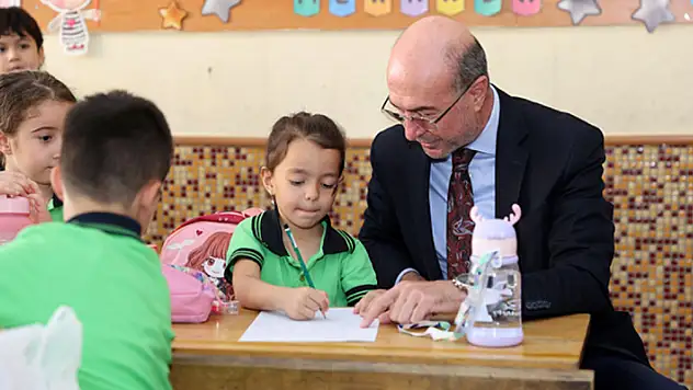 Pekyatırmacı yeni eğitim yılının ilk gününde öğrencilerle bir araya geldi