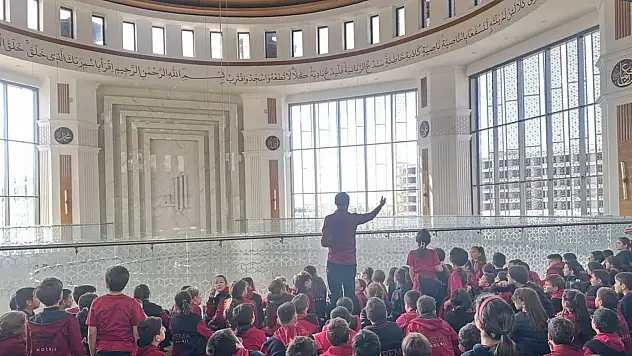 PEMA Koleji öğrencilerinden anlamlı ziyaret
