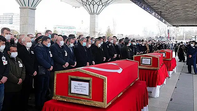 Pençe Kartal-2 Harekatında şehit olan askerler son yolculuklarına uğurlandı