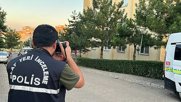 Pencereden düşen 3 yaşındaki çocuk hayatını kaybetti
