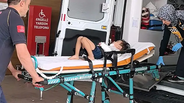 Pencereden düşen 5 yaşındaki çocuk ağır yaralandı
