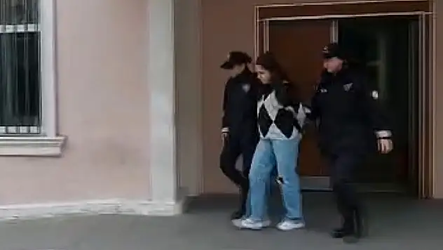 Pendik'te gizlice dünyaya getirdiği bebeği 1. kattan aşağı atan kadın gözaltına alındı
