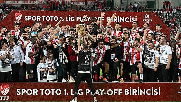 Pendikspor Süper Lig'e yükseldi
