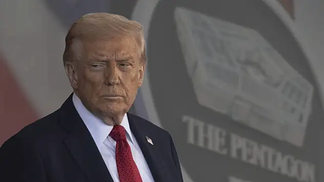 Pentagon, personel maaşını ödemek için Trump'ın 'bir müttefikinden' bağış kullanacak