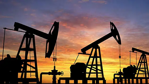 Petrol fiyatları 5 yılın en düşük düzeyine indi.