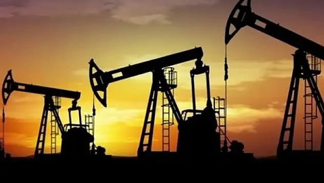 Petrol fiyatları çakıldı! Tarihte ilk! 0 doların altını gördü!