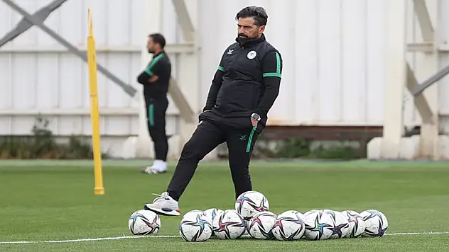 PFDK'dan İlhan Palut'a 1 maç men ve 13 bin TL para cezası