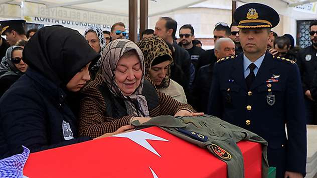 Pilot Melike Kuvvet son yolculuğuna uğurlandı