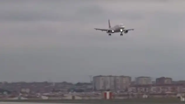 Pilot: ''Mümkünse İnelim Artık Yakıtımız Kalmadı''
