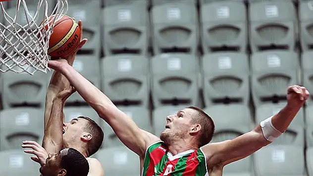 Pınar Karşıyaka, Beşiktaş Sompo Japan'ı 96-79 mağlup etti