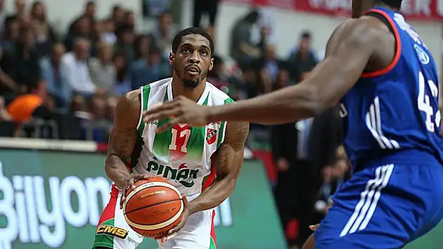 Pınar Karşıyaka'da Jones sakatlandı
