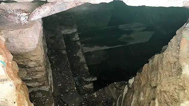 PKK'lı teröristler kirli emellerine camiyi alet etti