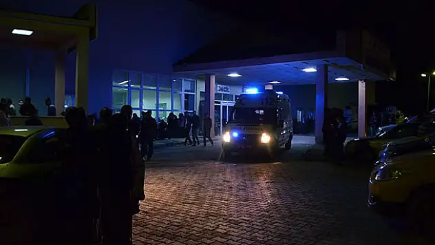PKK'lı teröristler yol yapan işçilere saldırdı: 2 şehit
