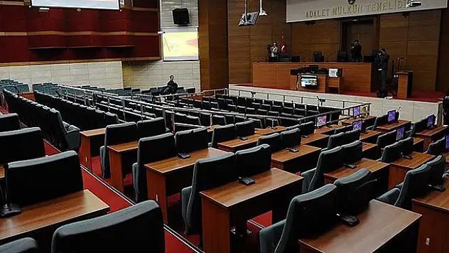 PKK yayın organı gibi hareket eden Özgür Gündem gazetesi kapatıldı