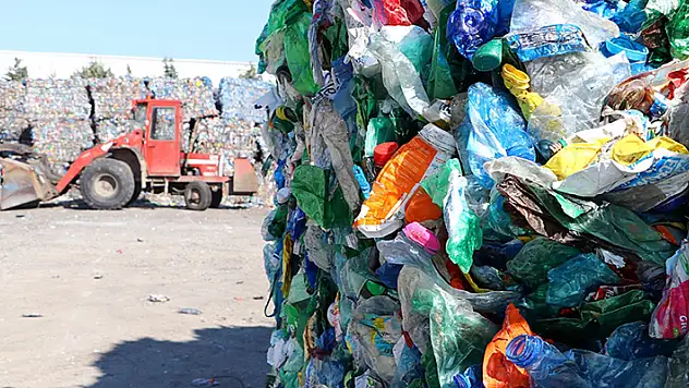 Plastik atık ithalatı yapan tesislere yeni düzenleme getirildi
