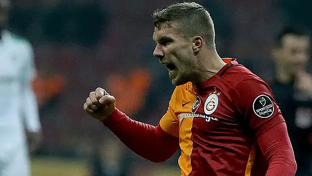 Podolski'den sakatlığıyla ilgili açıklama