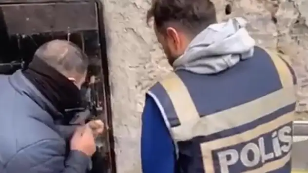 Polis baskınıyla yakalanan cezaevi firarisinin evine kaçış tüneli kazdığı oraya çıktı

