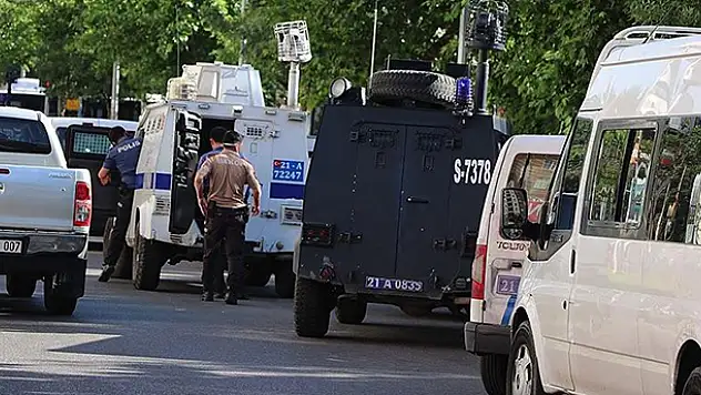 Polis memuru Atakan Arslan'ın şehit edildiği silahlı saldırıyla ilgili 2 şüpheli yakalandı