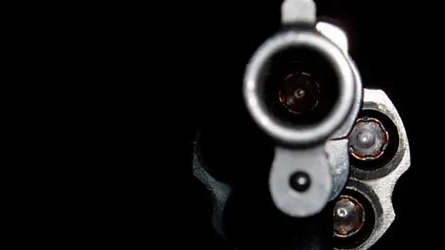 Polis memuru intihar etmek istedi
